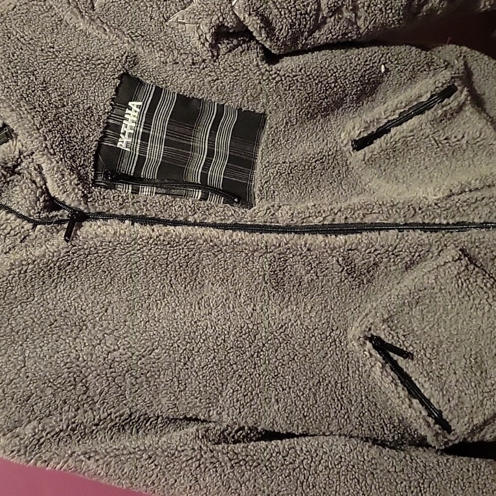 Pythia fleece coat